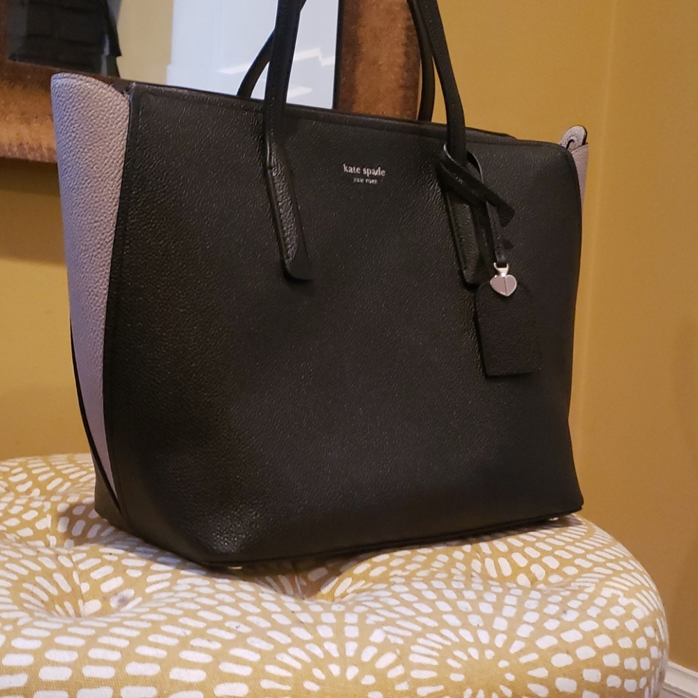 Kate Spade shoulder bag.